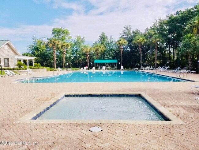 Building Photo - 8456 Bandera Cir W