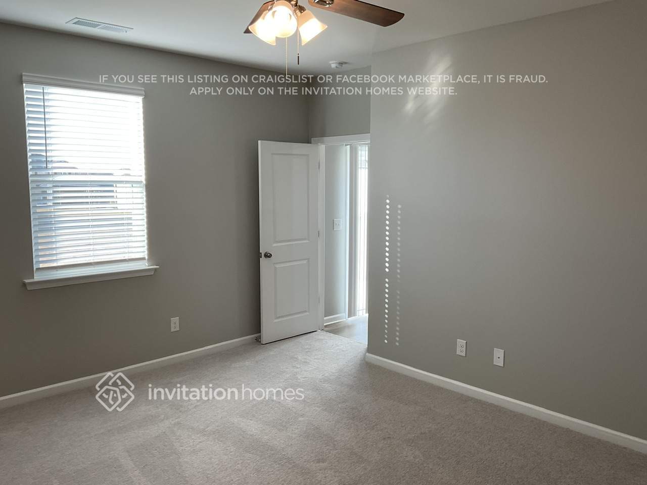 Building Photo - 533 Almere Dr