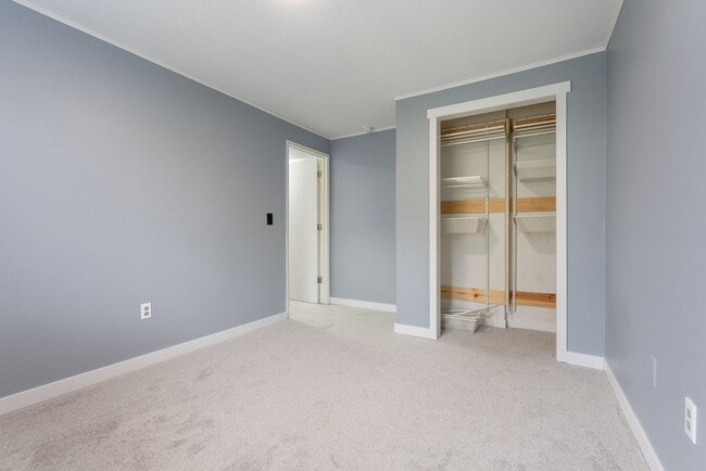 Building Photo - Beautiful Home in Winchester Hills
