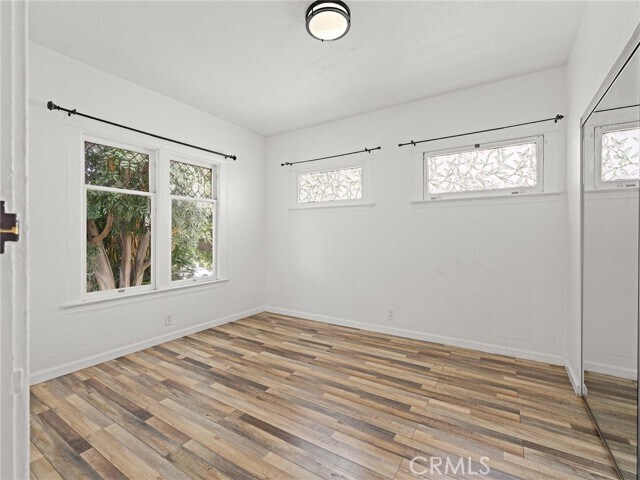 Building Photo - 757 N Loma Vista Dr