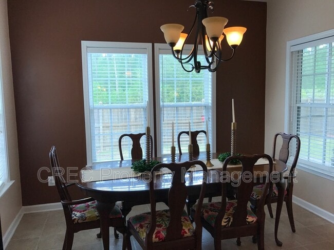 Building Photo - 272 Mayfield Dr