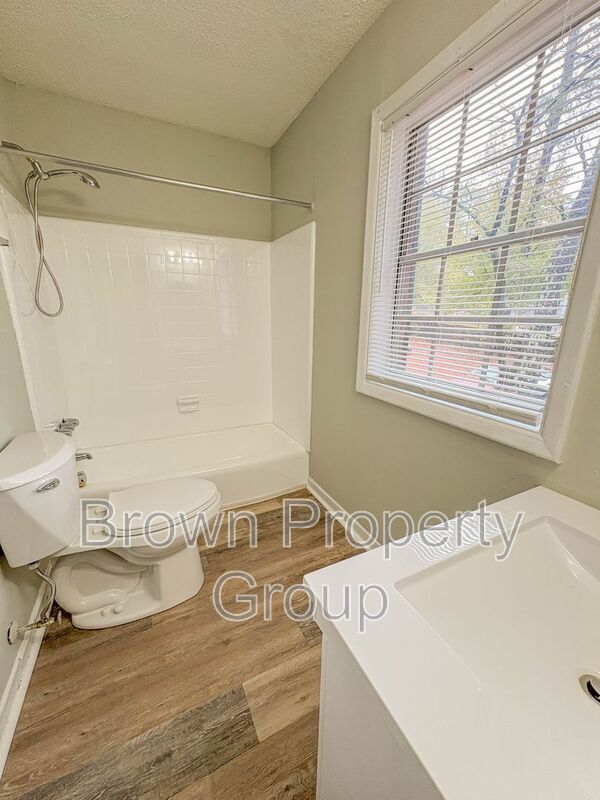 Building Photo - 2462 D Bragg Blvd