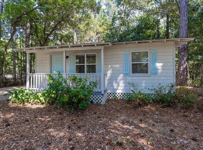 Building Photo - PRICE REDUCTION! SCHEDULE A TOUR TODAY! Be...
