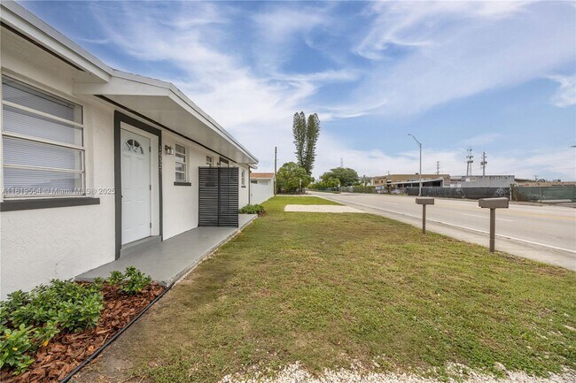 Building Photo - 10521 SW 184th St