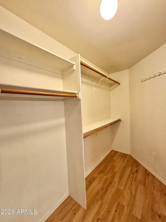 Building Photo - 1851 E Countrywalk Ln