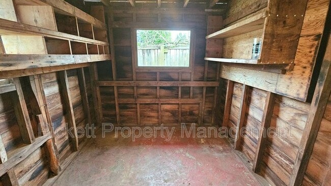 Building Photo - 2514 Spring St