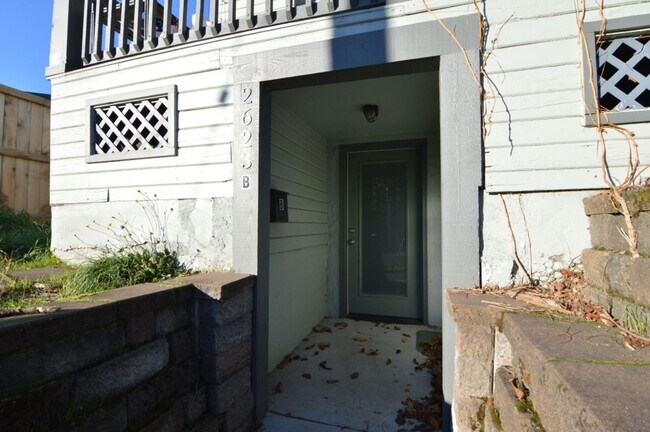 Building Photo - 2623 SE Francis St