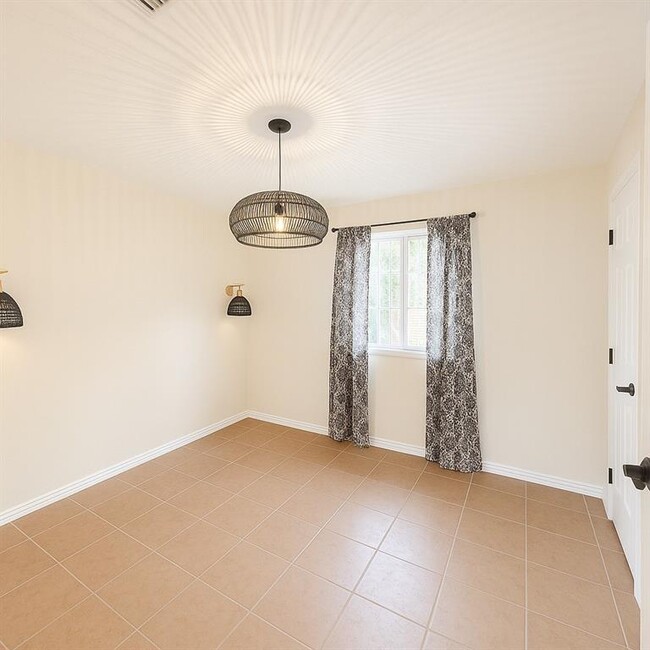 Building Photo - 2827 Woodhall Ct