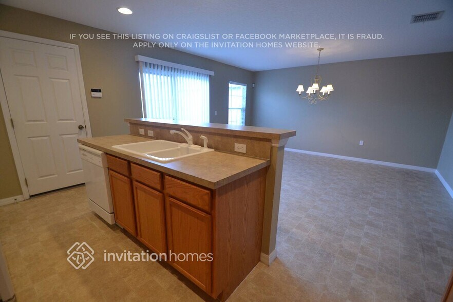 Building Photo - 2130 Florida Soapberry Blvd