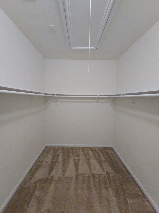 Building Photo - 11722 Wren Crossing Dr