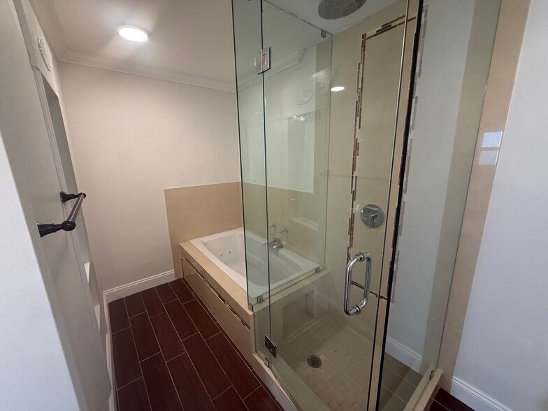 Building Photo - 1504 SW 18th St