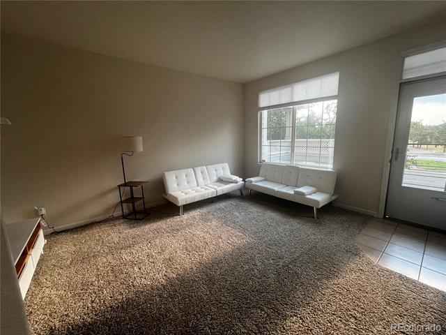 Building Photo - 16901 E Warren Pl