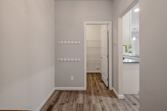 Building Photo - 16848 White Daisy Loop