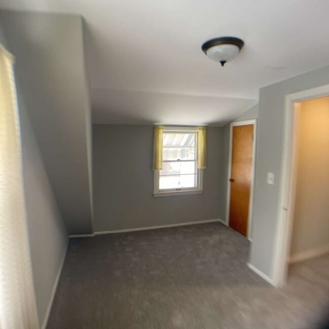 Building Photo - 3817 N 86th St