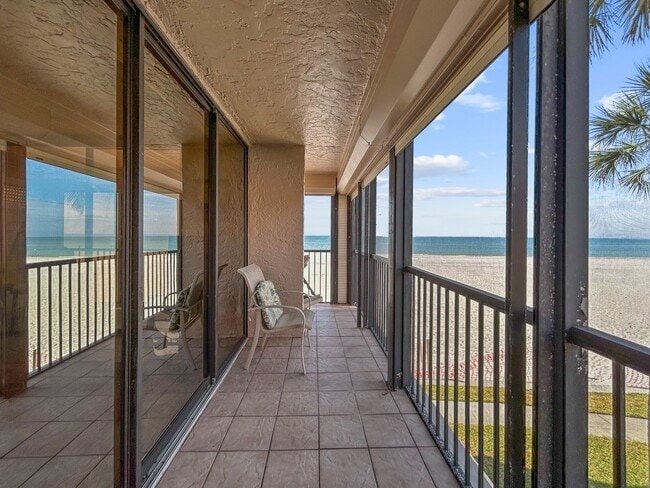 Building Photo - Luxurious Corner Unit with Stunning Floor-to-Ceiling Views!