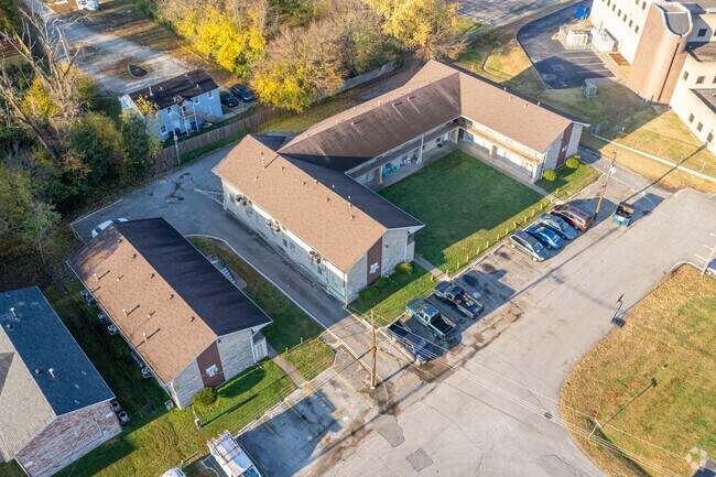 Aerial Photo - 1724-1730 Tempest Way