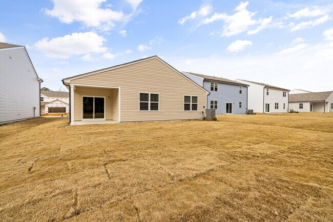 Building Photo - One level ranch house with 4 bedroom in Raleigh