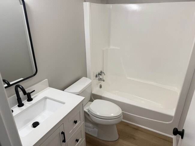Building Photo - Renovated Rocky Hill Home