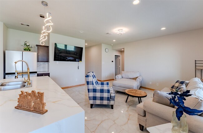 Building Photo - 5431 Tindarey Bluff Trail