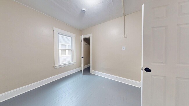 Building Photo - 3865 W 16th St