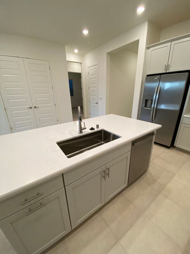 Building Photo - SAVE MONEY WITH SOLAR! Stunning Russell Ranch Home in Folsom Ranch – 3 Bedrooms + Office!