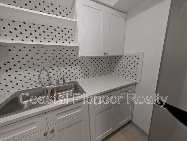 Building Photo - 3721 N Whittier St