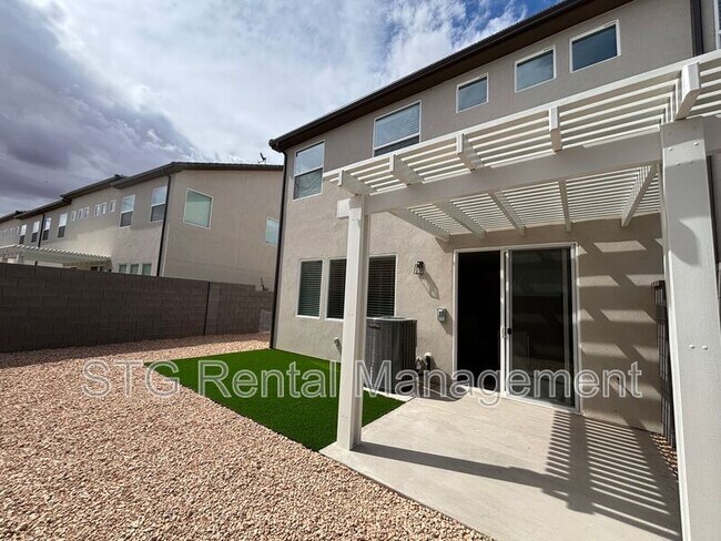 Building Photo - 879 S 4380 W