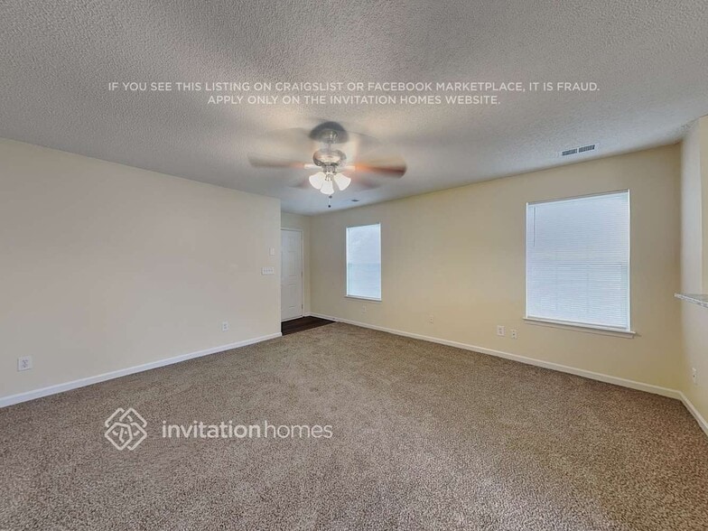 Building Photo - 3068 Winners Cir SW