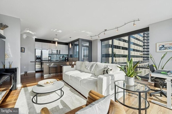 Building Photo - 2101 Market St