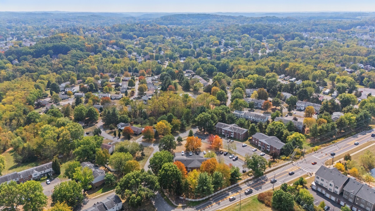 Building Photo - 976 Wood Hollow Dr