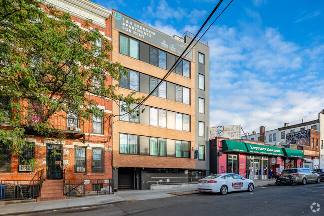 Building Photo - 359 Linden St