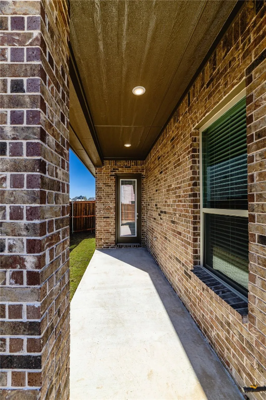 Building Photo - 16532 Dunkirk Ln