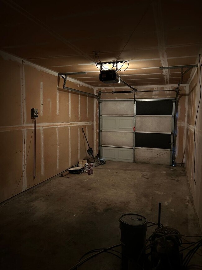 Building Photo - 4508 Compass Ct