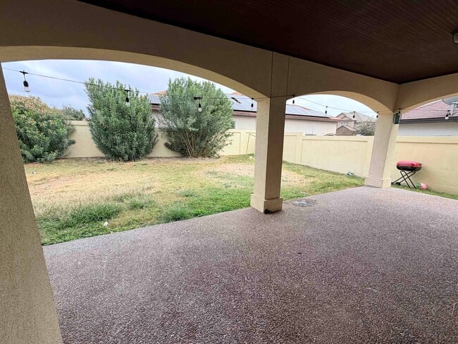 Building Photo - 508 Washingtonia Drive