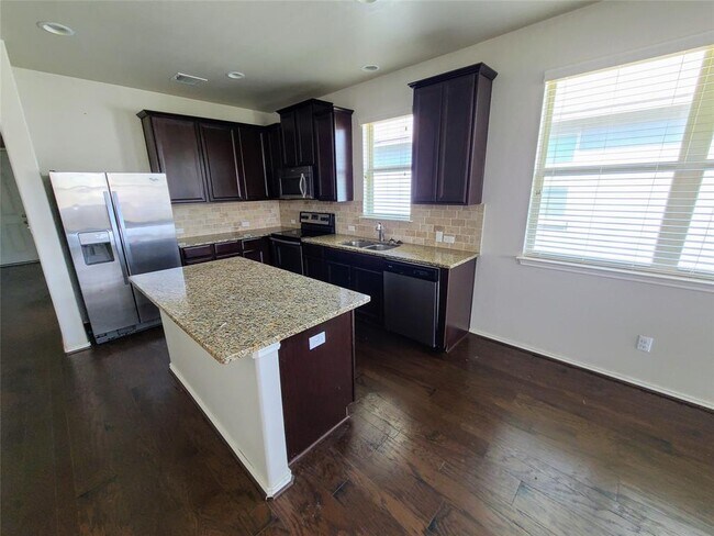 Building Photo - 412 Drystone Trail