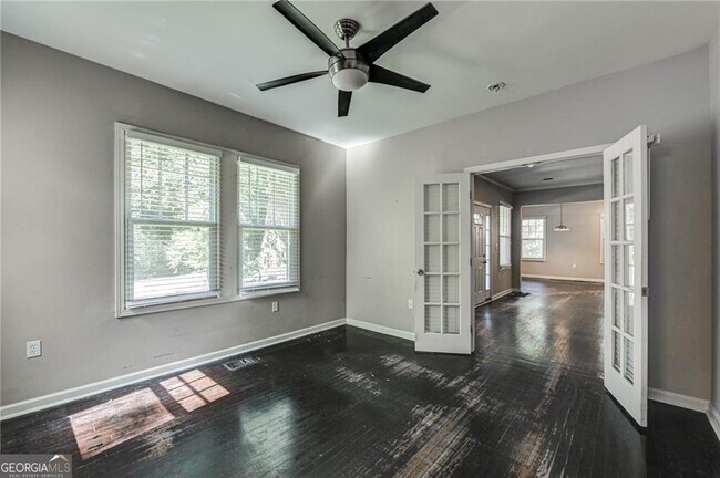 Building Photo - 483 Burlington Rd NE