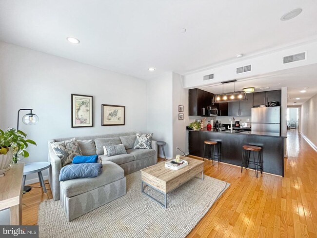 Building Photo - 1367 Florida Ave NE