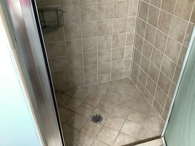 Building Photo - 70 Normandy B