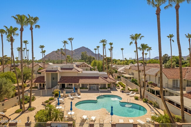 Building Photo - 7118 E Buena Terra Way