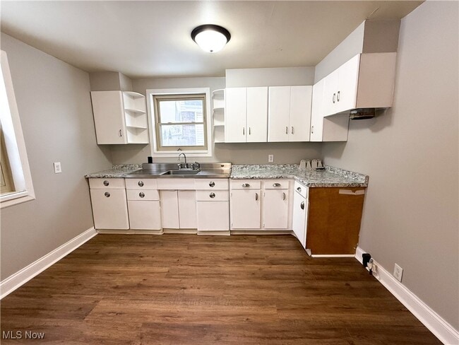 Building Photo - 1635 Goodyear Blvd