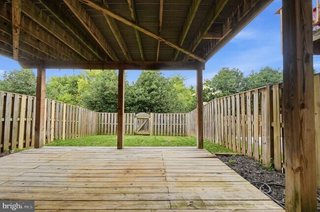 Building Photo - 899 Stonefield Square NE