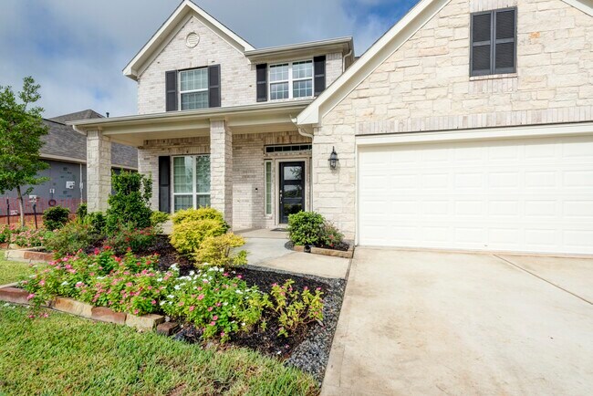 Building Photo - 173 Dina Ln