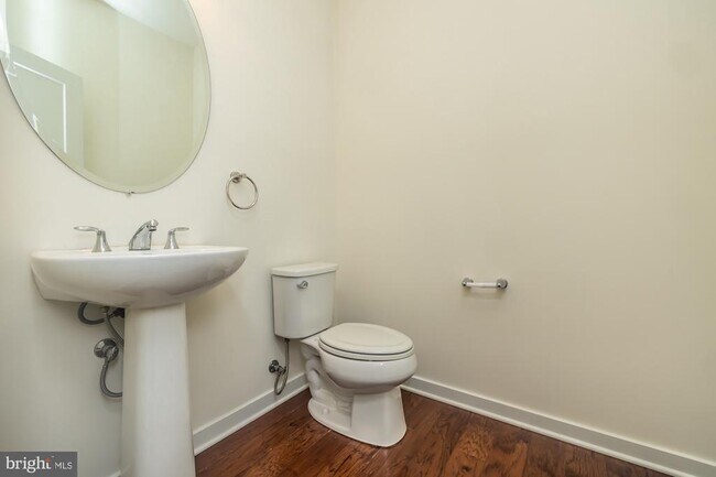 Building Photo - 401 Wynstone Ct