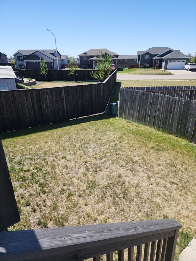 Building Photo - * GAME-CHANGING-MOVE-IN-SPECIAL * 4 Bedroom, 3 Bathroom with Office for Rent