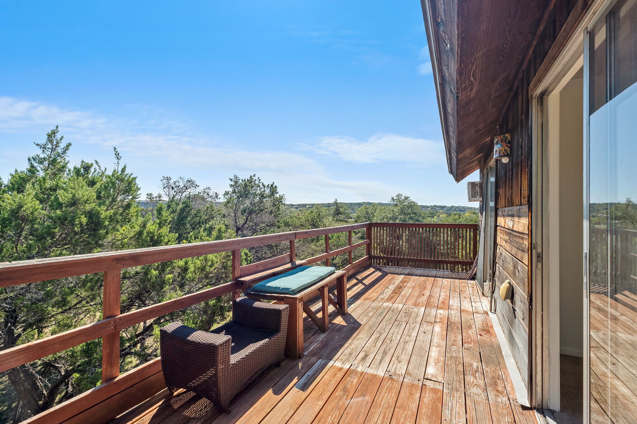 Building Photo - 302 Venture Blvd S