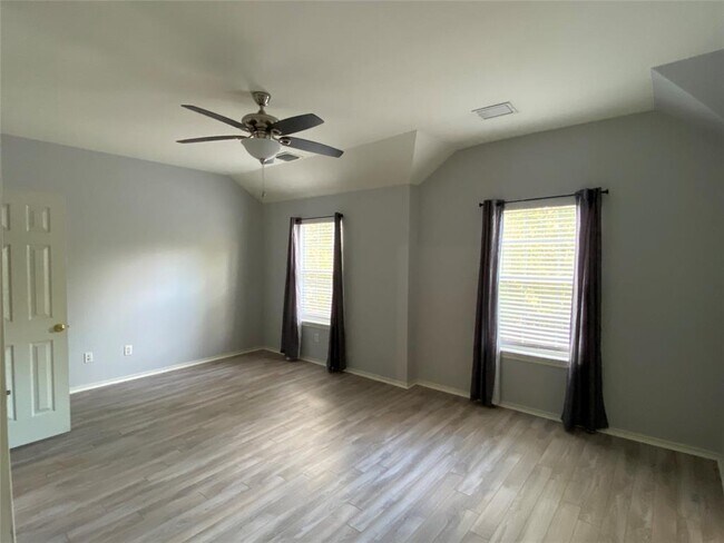 Building Photo - 38 Musgrove Pl