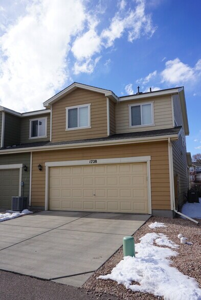 Building Photo - 1728 Portland Gold Dr