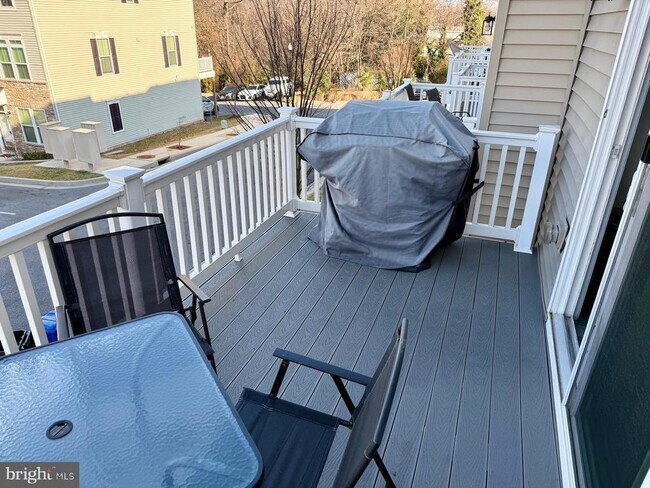 Building Photo - 7515 Mundell Rd