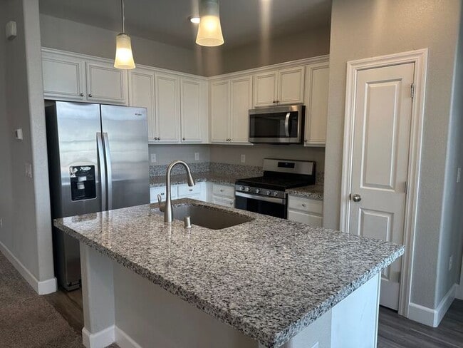 Building Photo - 1780 Dark Horse Rd