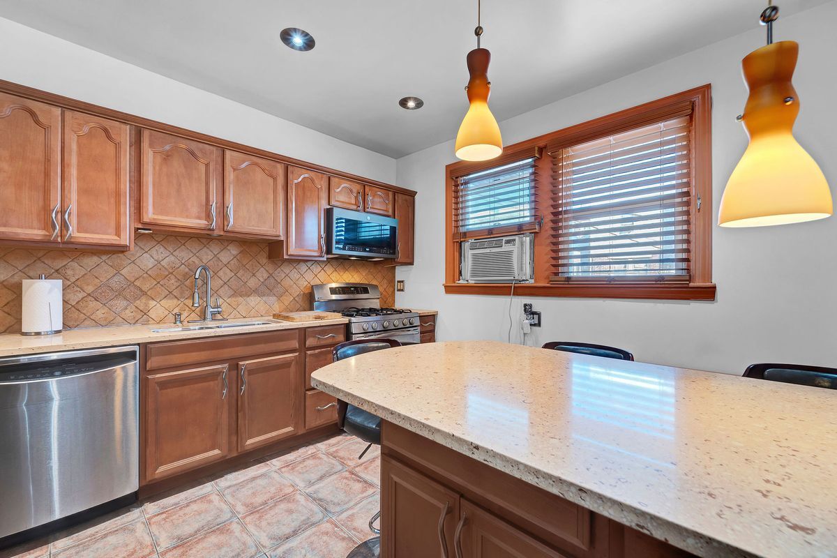 Building Photo - 5005 N 9th St